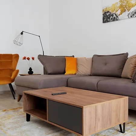 B&v 55 Qualis 2 - Scenic Mountain Retreat Apartment Brasov