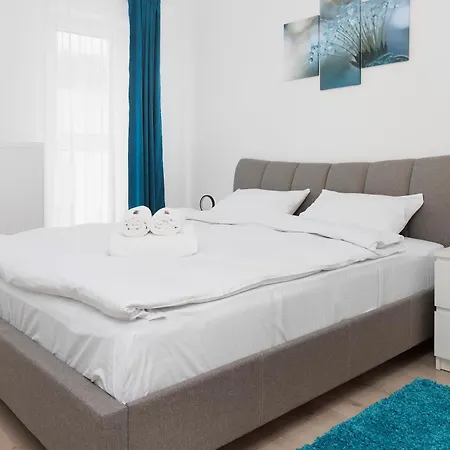 Apartment B&v 55 Qualis 2 - Scenic Mountain Retreat Brasov