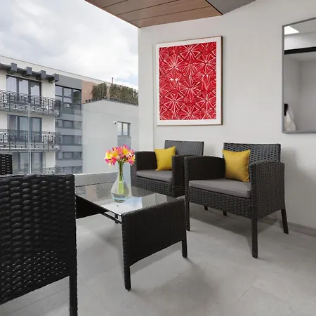 Apartament B&v 55 Qualis 2 - Scenic Mountain Retreat Brașov